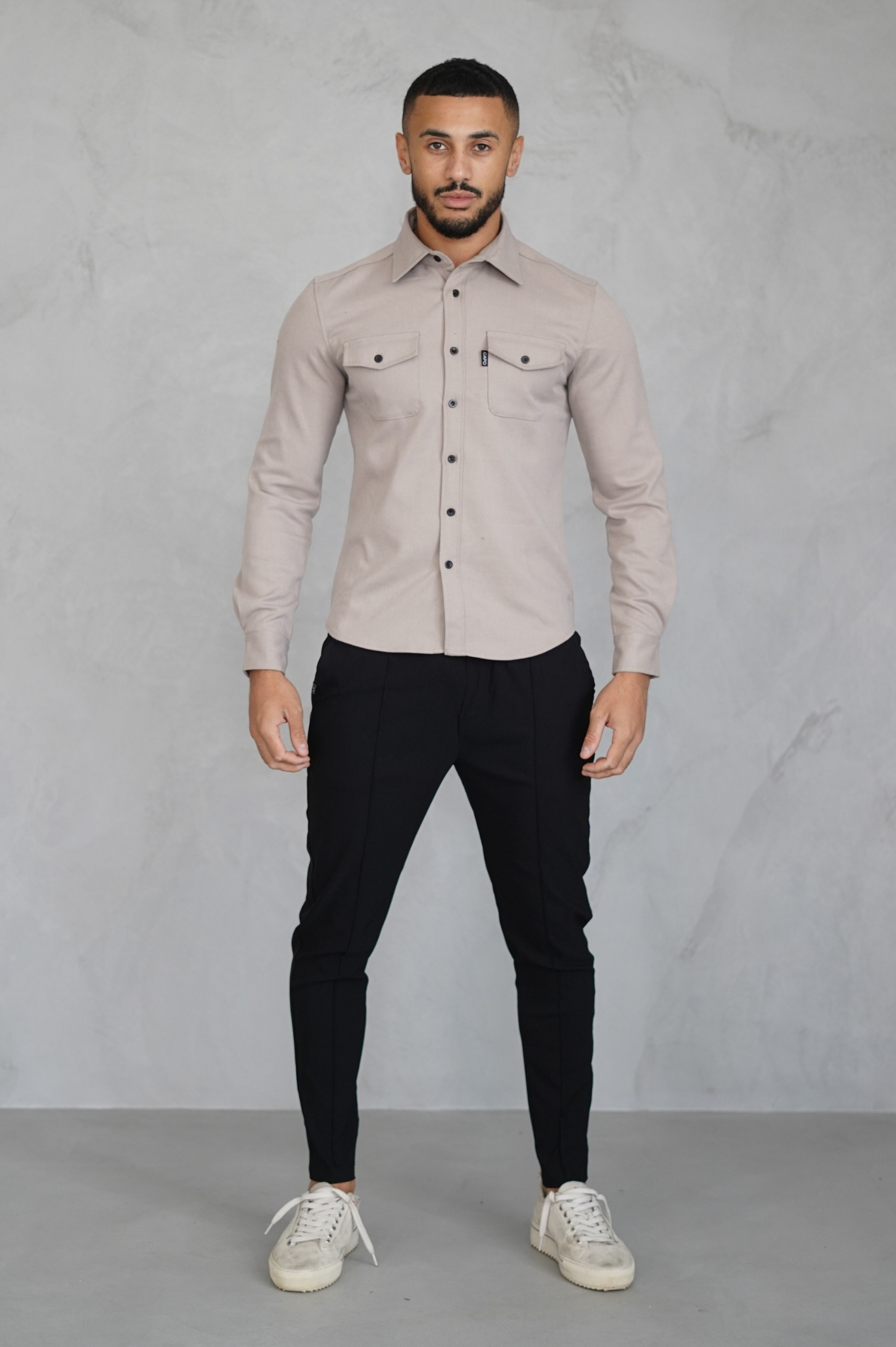 Capo Shirt, elegantie en comfort voor een moderne stijl 