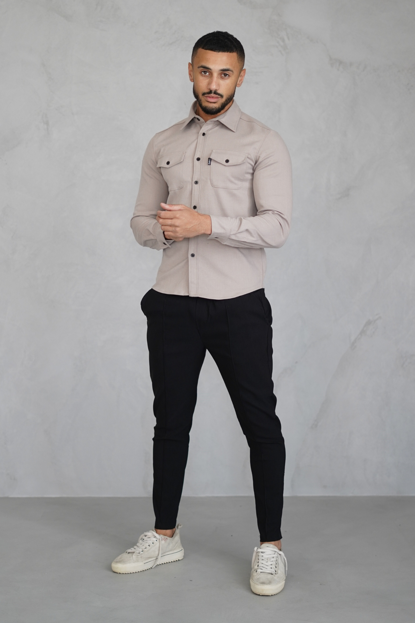 Capo Shirt, elegantie en comfort voor een moderne stijl 